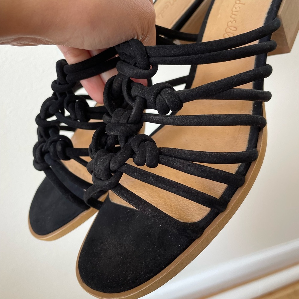 Madewell Black Strappy Sandals - Picture 6 of 7